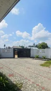 Tulivu Homestay - Utende