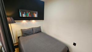 Adorable main square apartment
