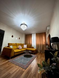 Jungle Home - Gara de Nord