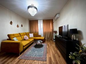 Jungle Home - Gara de Nord