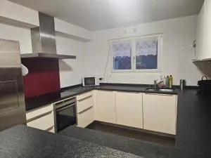 Ganzes Parterre Guesthouse Claudia - 楚赫维尔