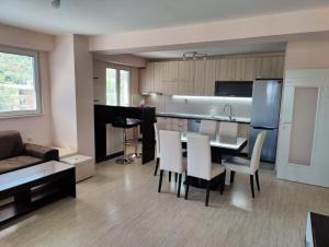 M&M Apartment