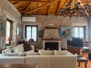 Leonidio Stone House