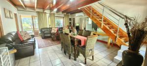 Franschoek - Holiday House on the River