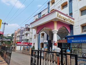 Hotel Kiara Eshosans Palace