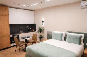 Eli Luxury Apartment