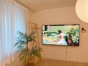 JAJA Haenggung, SuwonㅣNext to Hwaseong FortressㅣCozy Korean VibeㅣComfortable & Well-keptㅣUp to 8 guestsㅣFree ParkingㅣLoved by many guests