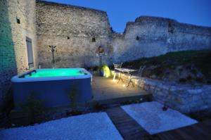 Maisons de vacances Maison de campagne Jacuzzi : photos des chambres