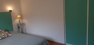 Maisons de vacances Maison, grand jardin, lac 8 min a pied, piste cyclable, 6 couchages : photos des chambres