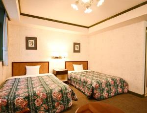 Sunrise Hotel Okinawa-どこか懐かしいレトロ宿軽朝食付