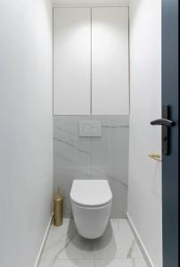 Chic Apartment in Paris 8th - Near Champs-Élysée
