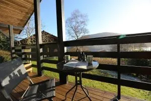 Cosy Modern Nordic Lodge w/ Loch View & Log Burner - 斯特拉西尔