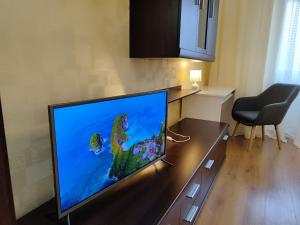 метро Нивки, метро Сирец 15мин