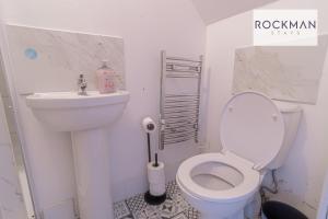 Twelve Cromwell House - Free Parking - 3 Bedrooms - Perfect for contractors