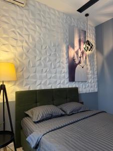 NEW APART Lesi Ukrainky Blvd and Olimpiyska and KRESHCHATYK and Manhattan City with parking