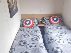 The delta Robin hood