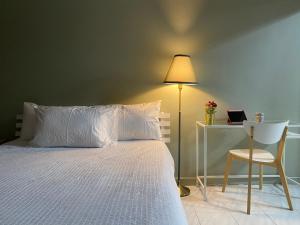 Cozy 1br walk to BTS and Airport Rail Link Close to Malls m11