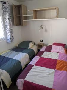 Campings Chez Bruno & Sophie Mobil home luxe 6-8P BORA BORA : photos des chambres