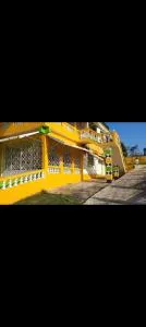 Vikki's villa - Linstead