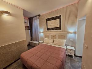 Deluxe Double or Twin Room with City View