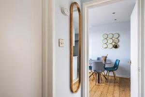 Luxurious 1-Bedroom Apartment in Kensington