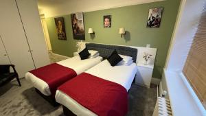 Standard Twin Room room in Hotel Celebrity