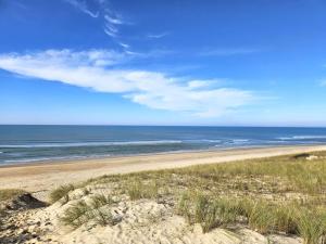 Magnifique villa lumineuse rénovée avec piscine chauffée, terrasses et jardin - FR-1-736-3