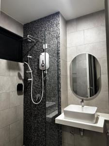 The Shore Sea View Apartment in the City