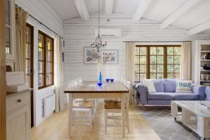 Cosy cottage on Island