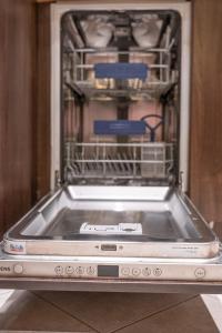 Hygge Oasis for family with free parking and wi fi