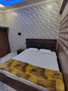 Raghunandan Home stay