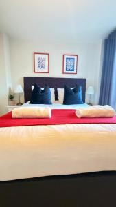 Superb Apt at the Marina