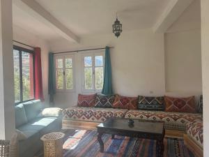 Chez Yahia, Au coeur de LOurika