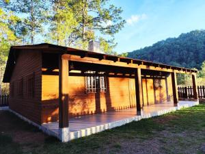 Sumergete en el silencio, Nueva Cabaña Villaluxe