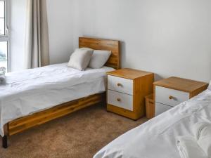 The Hideaway - Spacious 3 Bedroom Apartment