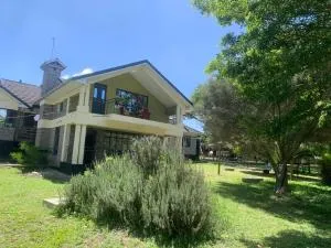 Friends corner hotel - Kiserian