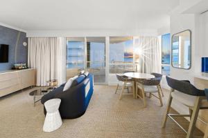 Fontainebleau Hotel Ocean View Fits 6! 1 BED2 BA