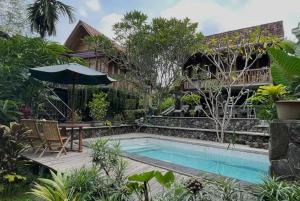 Tropical Wooden Bungalow, Private Garden & Private Pool