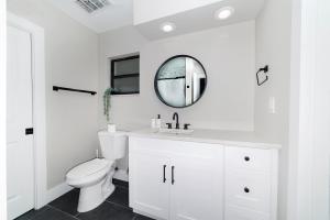 New 6min to 3 Sister Springs, Spacious, Fun with Game Room