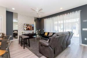 Welcome to Paradise Windsor at Westside Resort