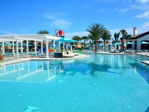 Welcome to Paradise Windsor at Westside Resort