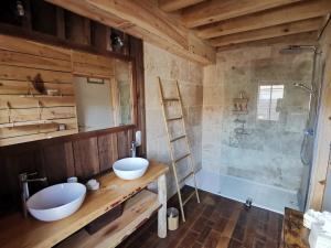 Maisons de vacances Maison bois, entre ville et lac : photos des chambres