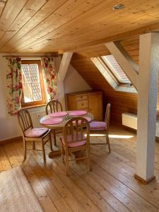 Barbarahof Ferienwohnung Pfingstrose, zweiter Stock