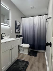 Modern 2BR Stylish Retreat Unit A Upstairs