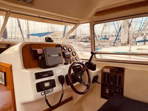 Ero- A floating Escape in Lisbon