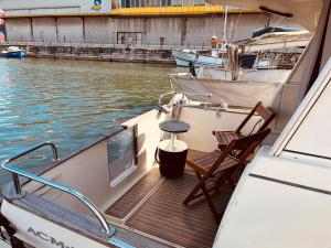 Ero- A floating Escape in Lisbon