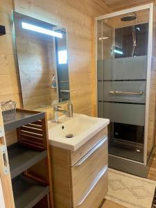 Chalets Gite le Gris Coquelet : photos des chambres