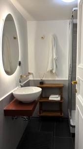 Elegant Apartment in Romes Historic Center