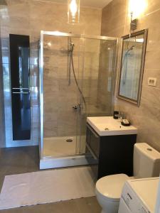 Great 1-Bedroom Private Apartment in Villa