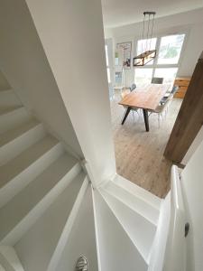 De Monzie 6pers Tv Wifi 2